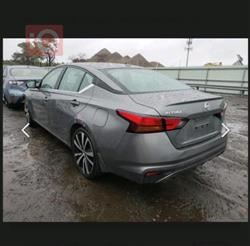 نيسان ألتيما